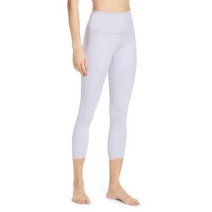 Zella 7/8 HIGH WAIST SCALLOP TRIM LEFGINGS 🌺IN STORES🌺